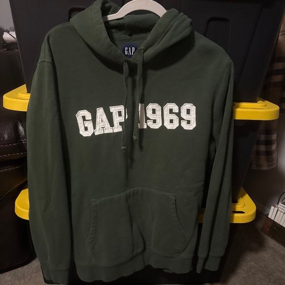 GAP - Picture 1 of 1